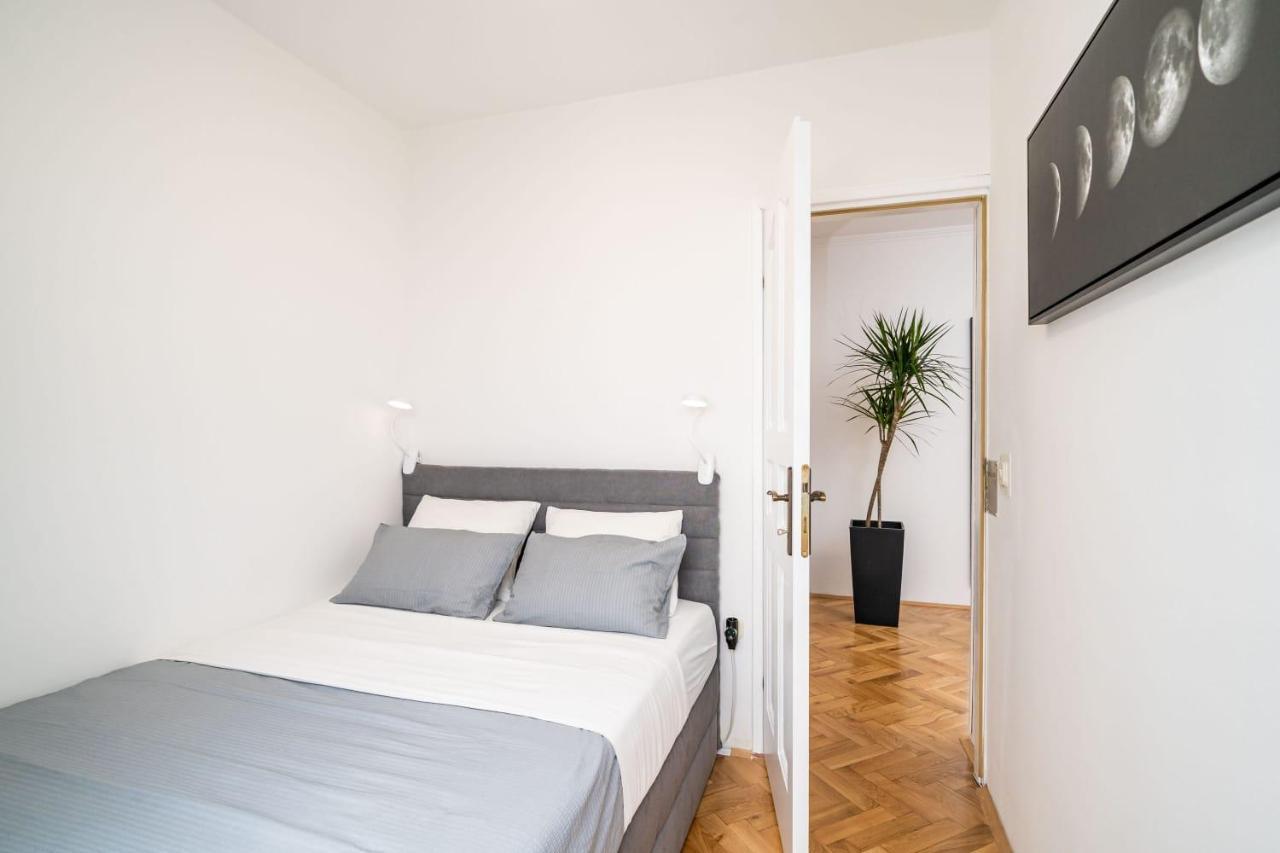 Apartman Knego With Parking 杜布罗夫尼克 外观 照片