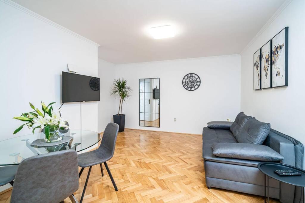 Apartman Knego With Parking 杜布罗夫尼克 外观 照片