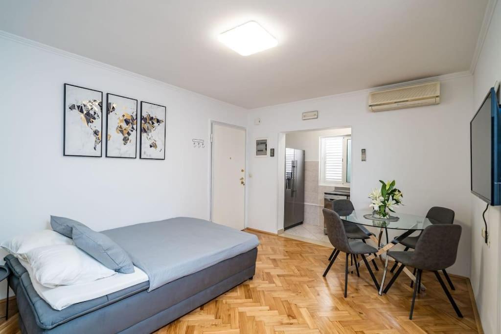Apartman Knego With Parking 杜布罗夫尼克 外观 照片